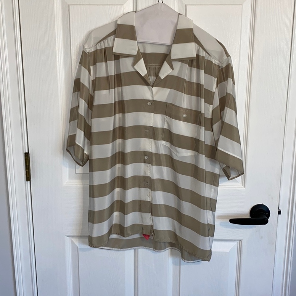 Liz Claiborne White and Tan Striped Short Sleeve Button Down Shirt GUC Size XL